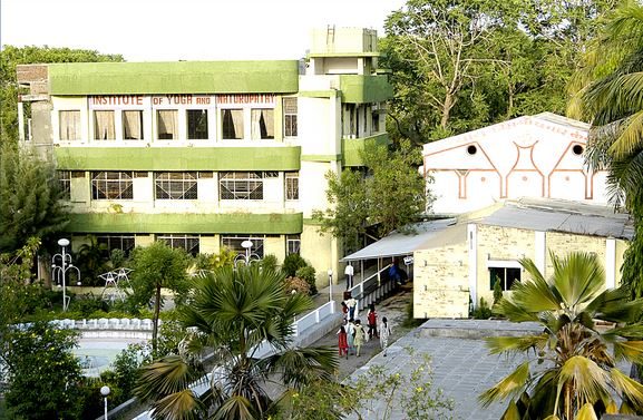 Institute of Yoga and Naturopathy Logo