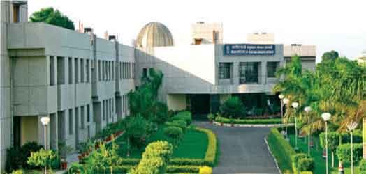 Indian Institute of Vegetable Research - [IIVR] Logo