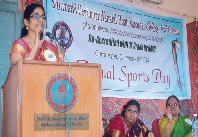 Shrimathi Devkunvar Nanalal Bhatt Vaishnav College for Women (Evening)
