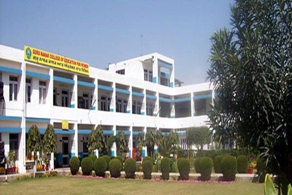 Guru Nanak College of Education - [GNCE] Logo