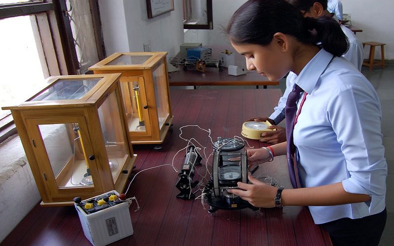 Dr Rammanohar Lohiya Mahavidyalaya