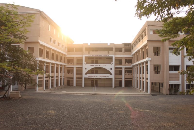 Medi-Caps University Logo