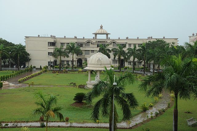 Rajeev Gandhi Memorial College of Engineering and Technology Nandyal - [RGMCET] Logo