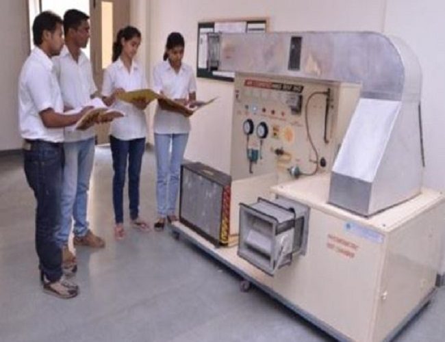 Vidya Pratishthan's Kamalnayan Bajaj Institute of Engineering and Technology - [VPKBIET] Baramati Logo