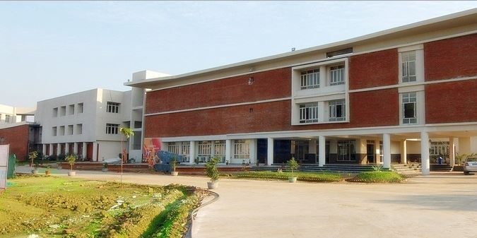 ITM SLS Baroda University Logo