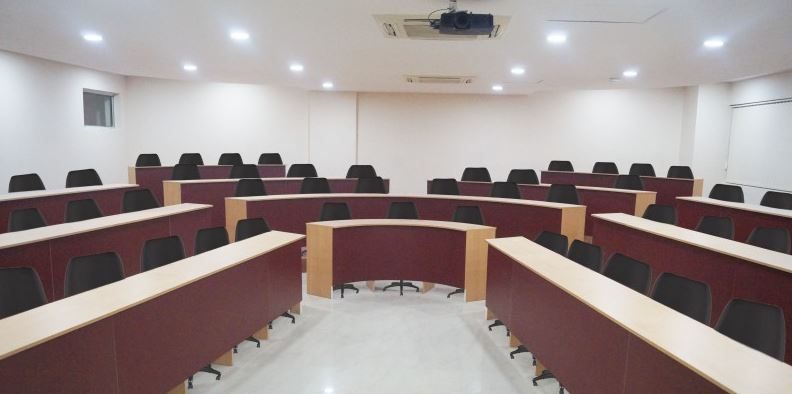 Rajalakshmi School of Business- [RSB] Logo