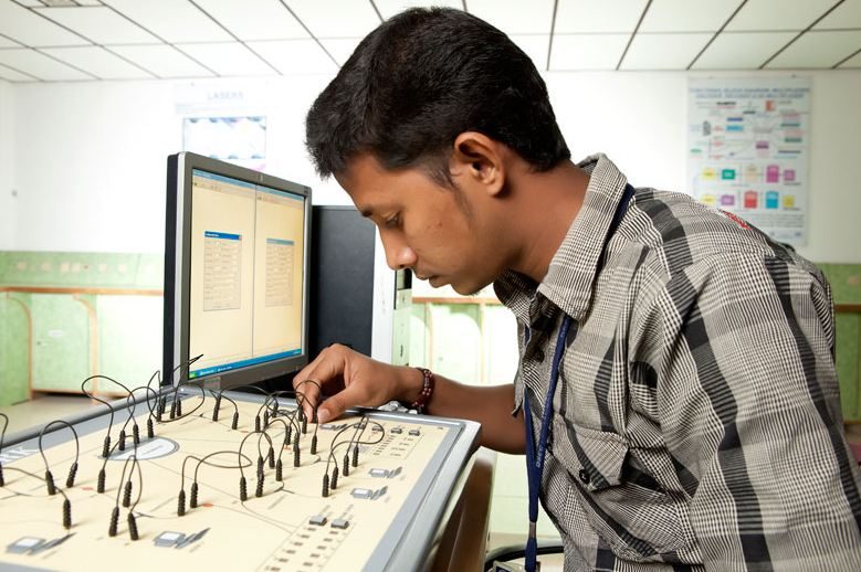 Dhanalakshmi Srinivasan Engineering College - [DSEC]