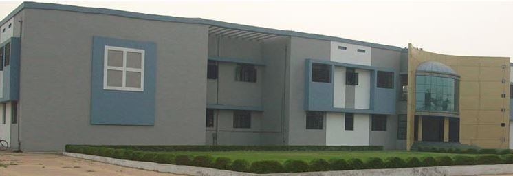 Smt NilaBen ManuBhai Padalia Pharmacy College