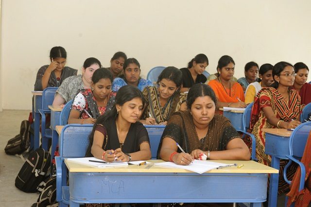 Meenakshi College of Engineering Logo