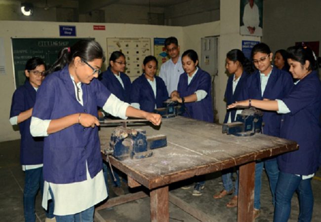 Rajiv Gandhi College of Engineering and Research - [RGCER] Logo