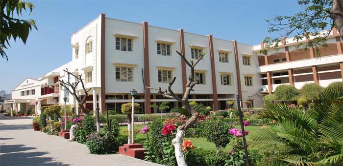 Kamla Nehru College for Women - [KNC] Logo