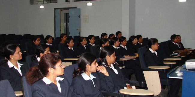 Smt Hiraben Nanavati Institute of Management & Research for Women - [HNIMR]