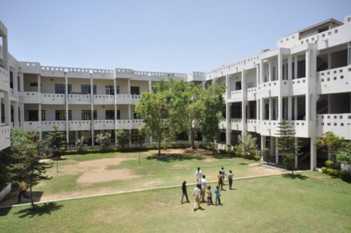 Guru Nanak College Logo