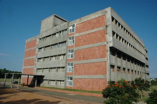 PSG Institute of Medical Sciences and Research - [PSGIMSR] Logo