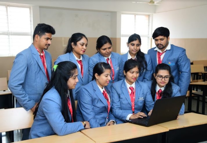 SVR College