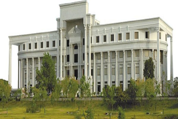 Priyadarshini Lokmanya Tilak Institute of Management Studies & Research Logo