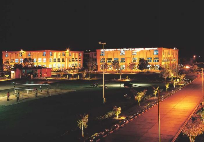 Rayat & Bahra Institute of Engineering and BioTechnology - [RBIEBT] Logo