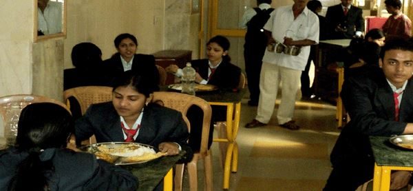 Rajdhani College of Engineering and Management - [RCEM] Logo
