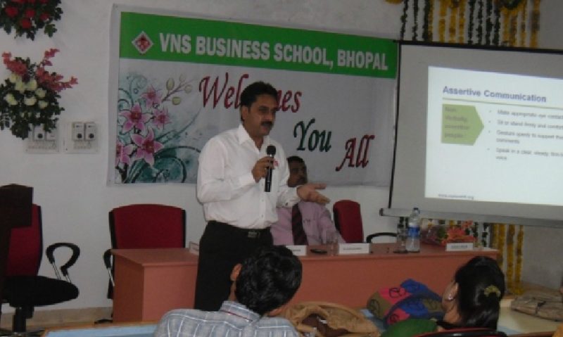 VNS Group of Institutions, Faculty of Management Logo