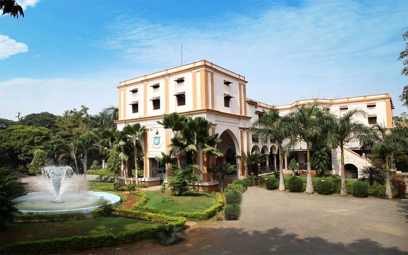 Nizam College Logo