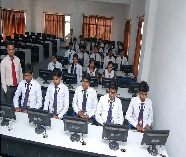 Bhagwant University, Department of Management