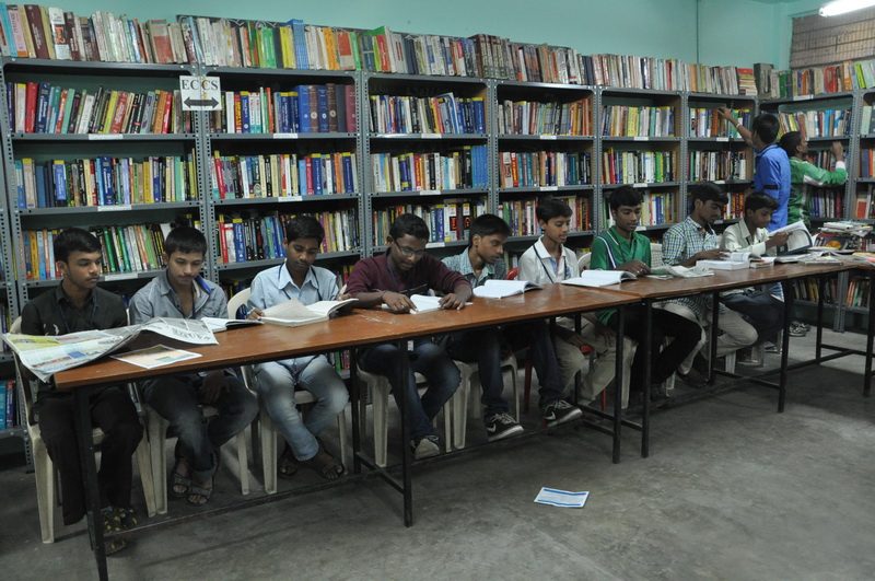 Vasavi Group of Institutions Vijaynagar Logo