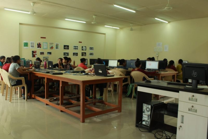 Vidyamandir College of Architecture for Women Logo