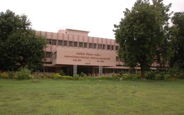 C & SH Desai Arts and LKL Doshi Commerce College