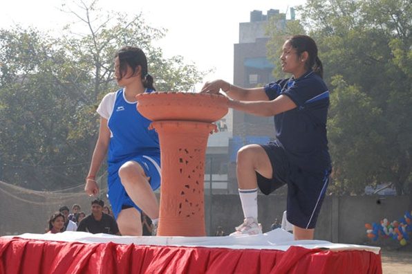 Deshbandhu College