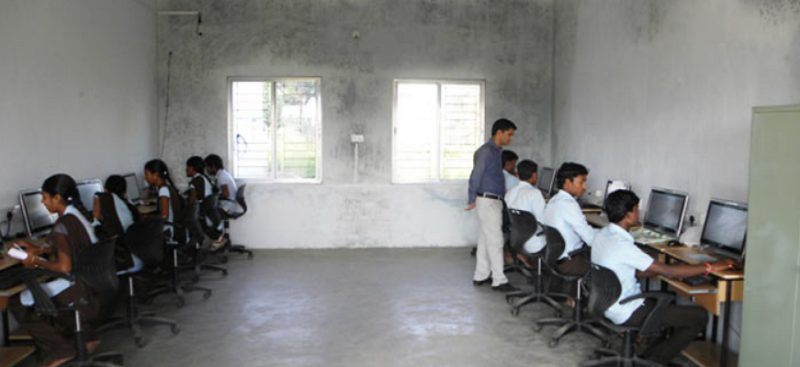 Rashtrapita Mahatma Gandhi Arts Commerce and Science College Logo