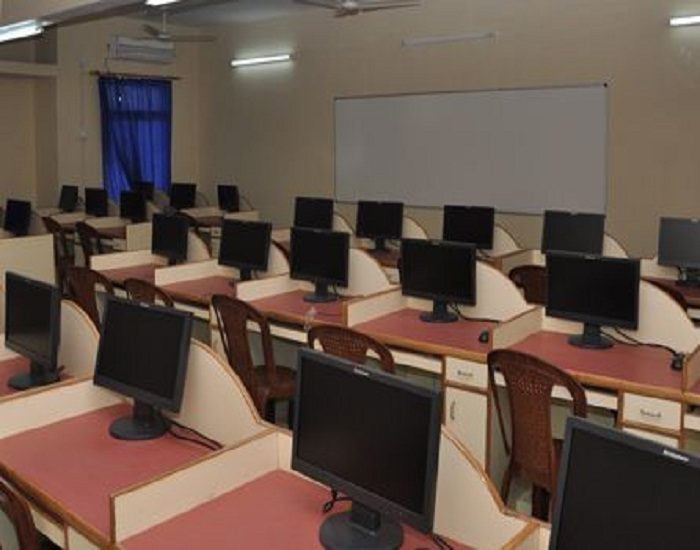 Sri Guru Gobind Singh College