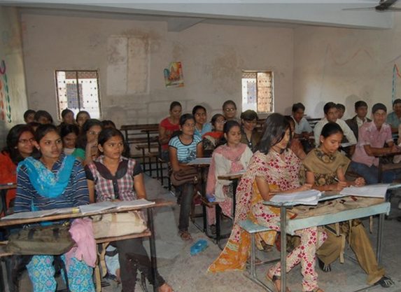 Smt KC Ajmera Ayurved Mahavidyalya