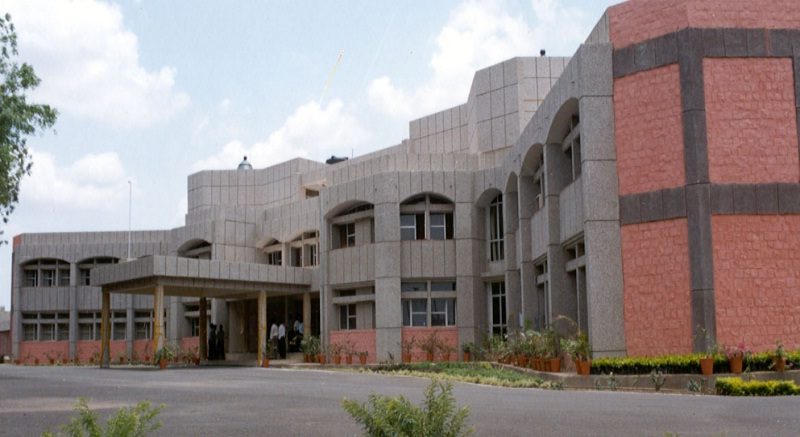 Indian Institute of Soil Science - [IISS] Logo
