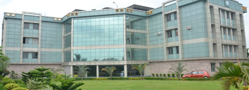 Indian Institute of Legal Studies - [IILS] Logo