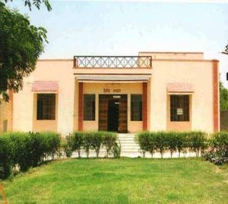 Seth Motilal Law College