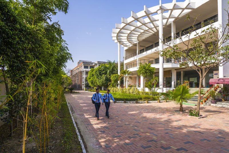 Hygia Institute of Pharmaceutical Education and Research Logo