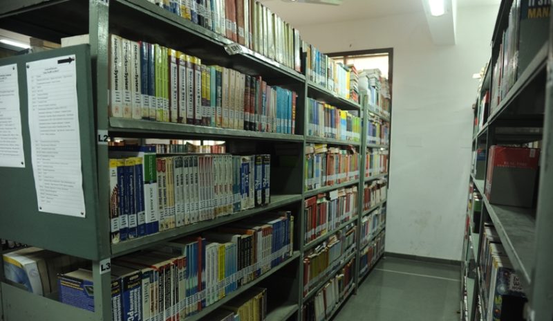 Parul Institute of Pharmacy and Research Logo